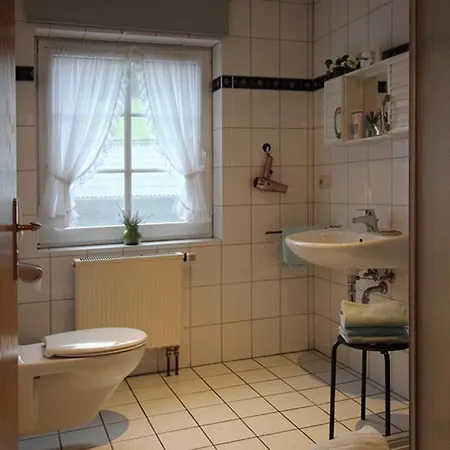 Richard Apartman *